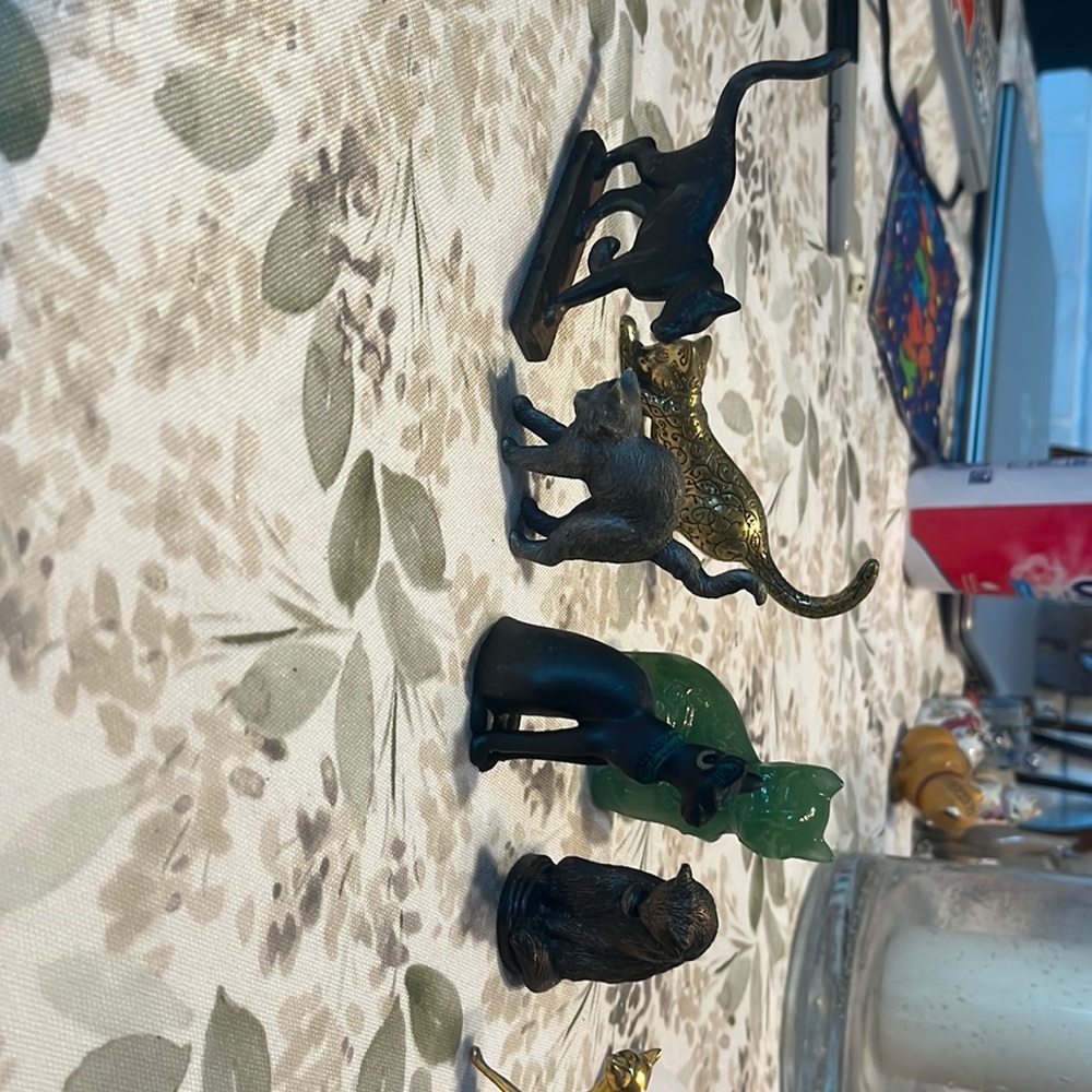 Assorted cat miniatures